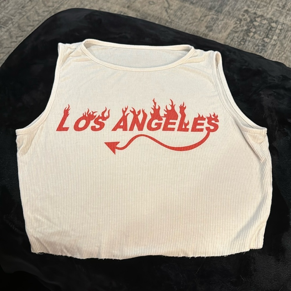 5/$20 + $5.95 shipping bundle deal! - Los Angeles crop top - Picture 1 of 1